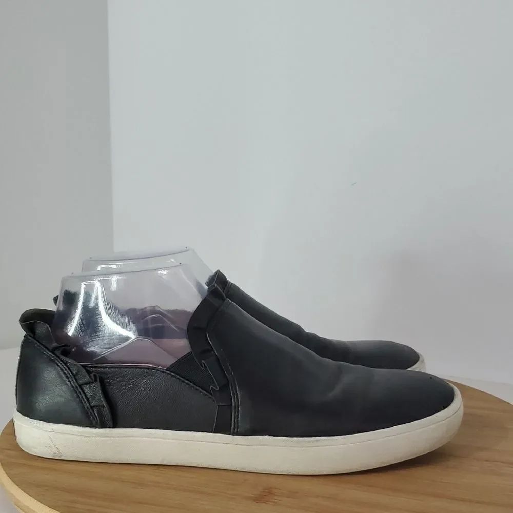 Kate Spade Black Leather Slip-On Sneakers Women's Size 7.5